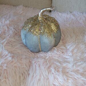 Velvet Pumpkin, Small, Gold Gllitter, NWOT